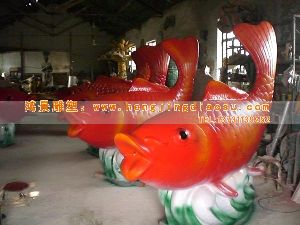 ���~�S���T